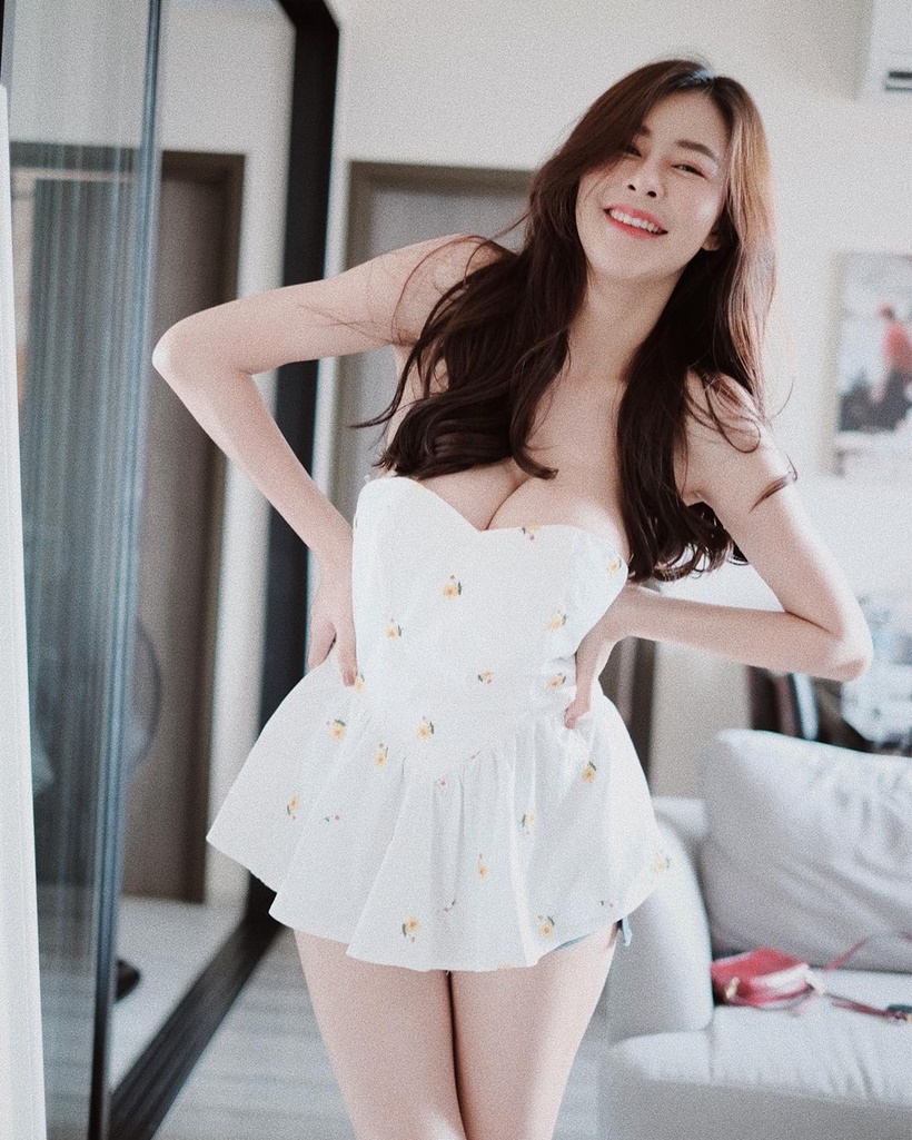 เปิดวาร์ปดาวเด่นแห่งวงการพริตตี้ จิ๋ว ภัทรญา ชญากรนันท์ นางแบบสายแซ่บ เซ็กซี่สุดปัง 33