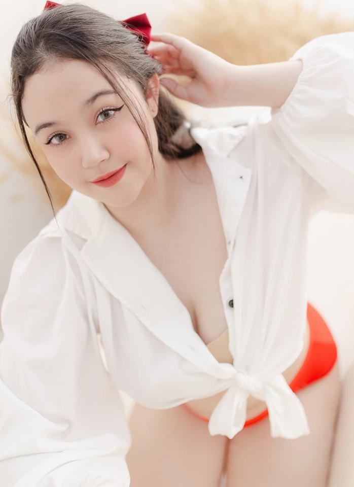 เปิดวาร์ป เน็ตไอดอล สาวลูกครึ่ง น้องมายด์ วาเลซิน่า 18+ 7