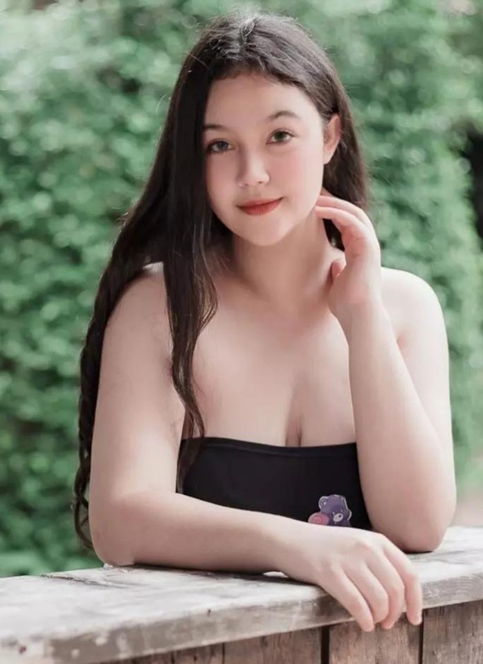 เปิดวาร์ป เน็ตไอดอล สาวลูกครึ่ง น้องมายด์ วาเลซิน่า 18+ 8