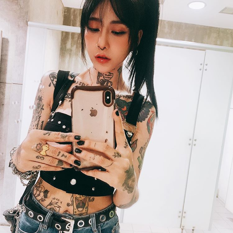 เด็ดมาก น้องเลย์ ภัส นภัสพลอย นางฟ้าวงการสัก ศิลปะบนเรือนร่าง 17